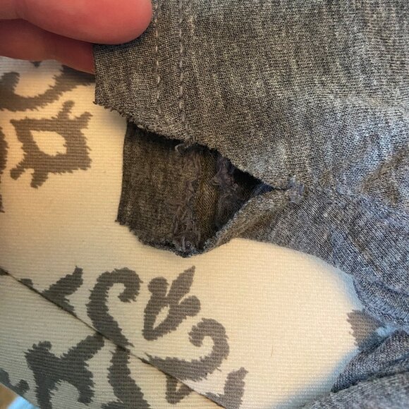 Shiplap Gray White T-Shirt Magnolia Waco TX, Size L - Picture 6 of 7